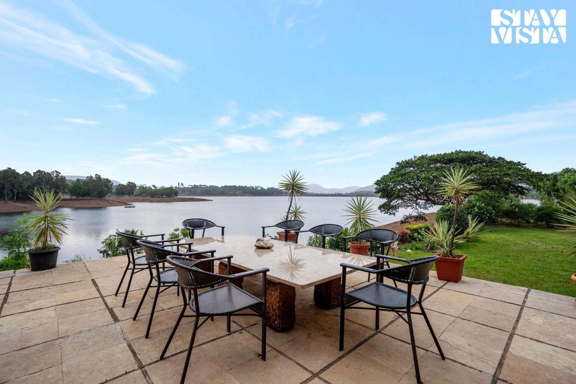 Stayvista At Three Shores With Lake View & Alfresco Dining Khamshet Ngoại thất bức ảnh