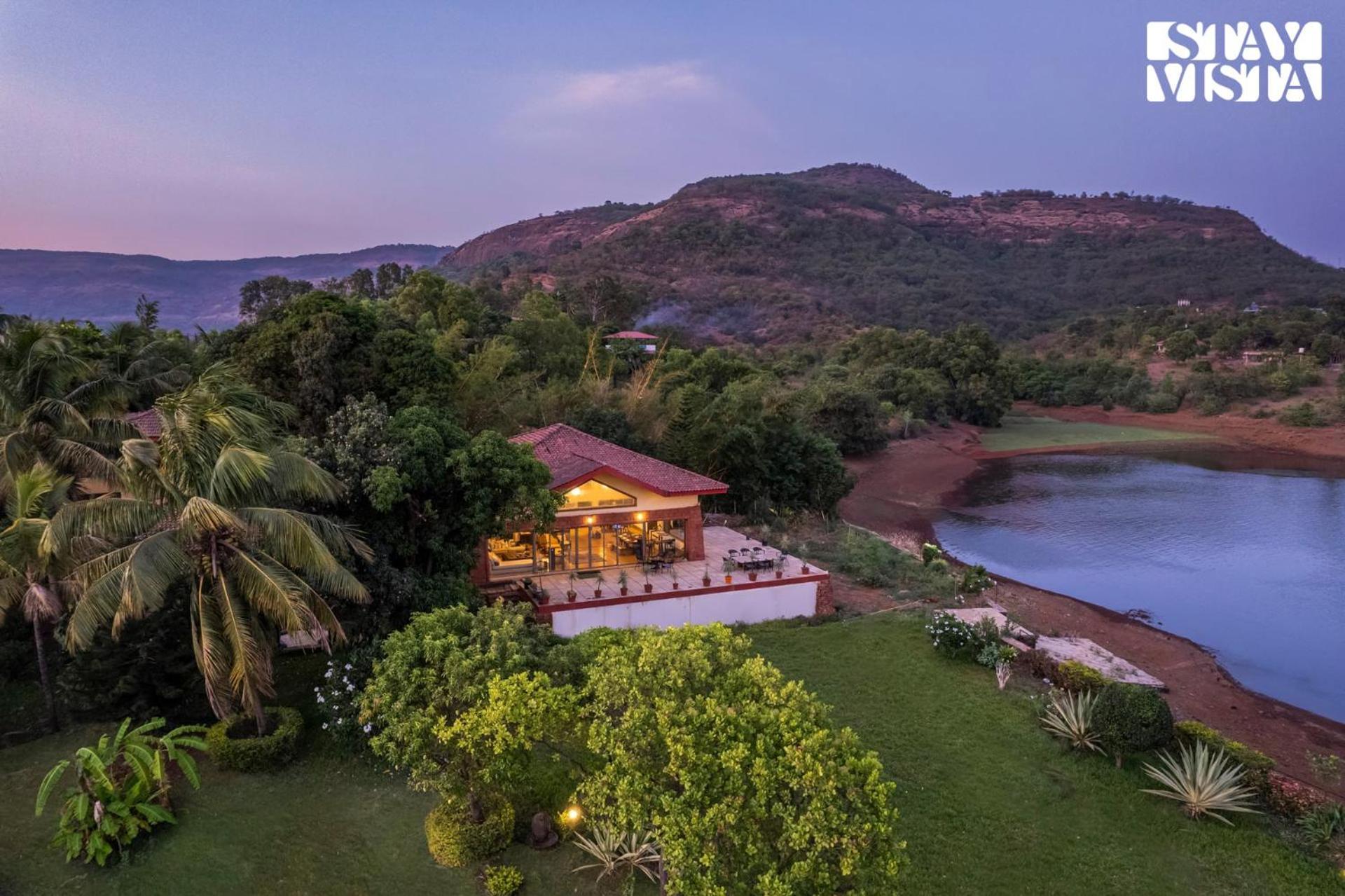 Stayvista At Three Shores With Lake View & Alfresco Dining Khamshet Ngoại thất bức ảnh